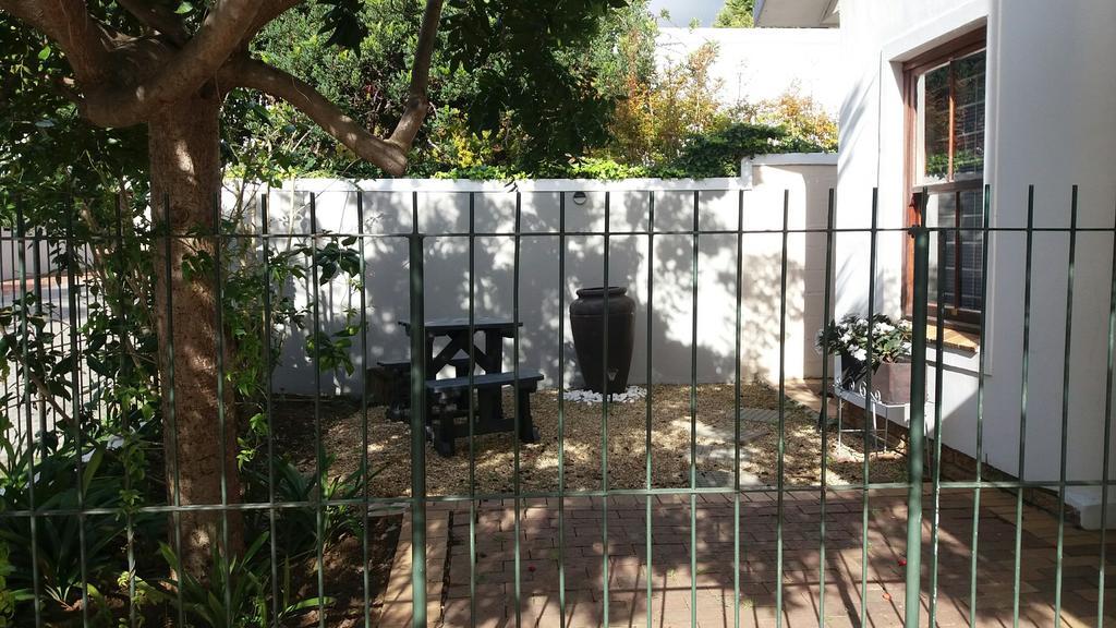 Rhodes Lodge Stellenbosch Eksteriør bilde