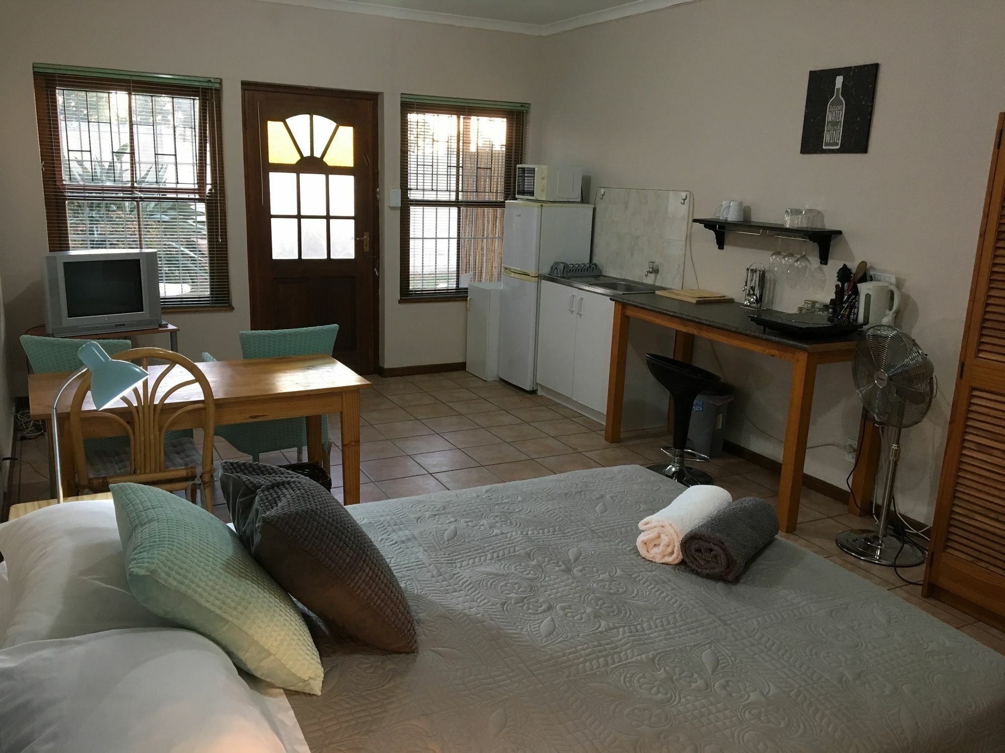Rhodes Lodge Stellenbosch Eksteriør bilde